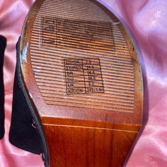 Rock Style Heels - Picture 5 of 5